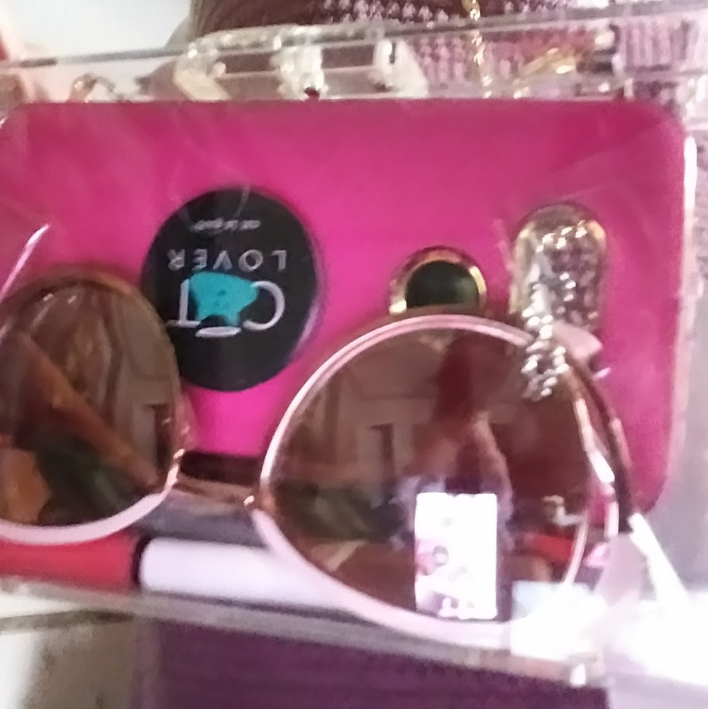 🆕👜💄LIMITED CLEAR BOX ACRYLIC CLUTCH👜💄 - Picture 3 of 7